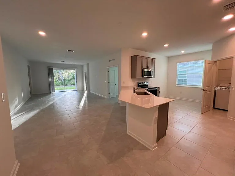 Peach Creek Dr — Photo 3