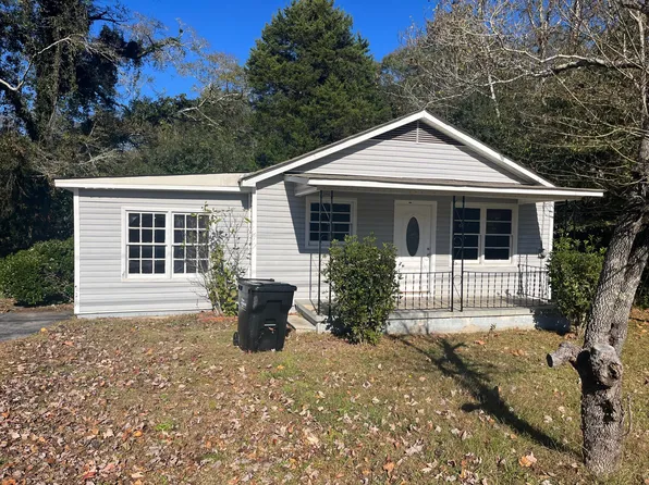 104 Owens Ln, Barnesville, GA 30204