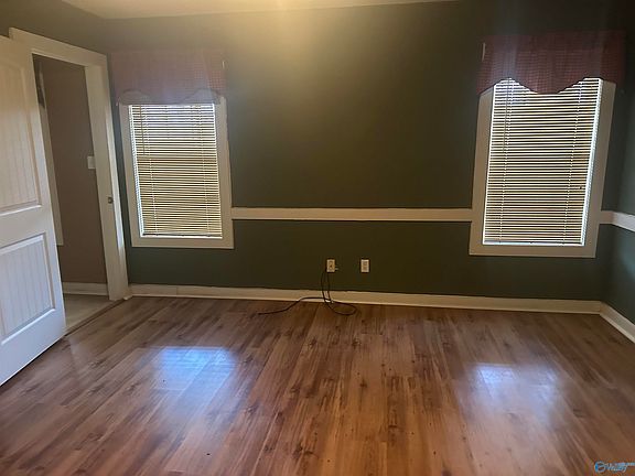 5th image of 293 Mark Whitt Rd