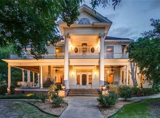 303 N Center St, Forney, TX 75126