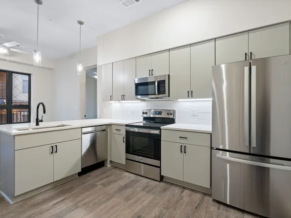 1014 16th Ave S Unit 302, Nashville, TN 37212