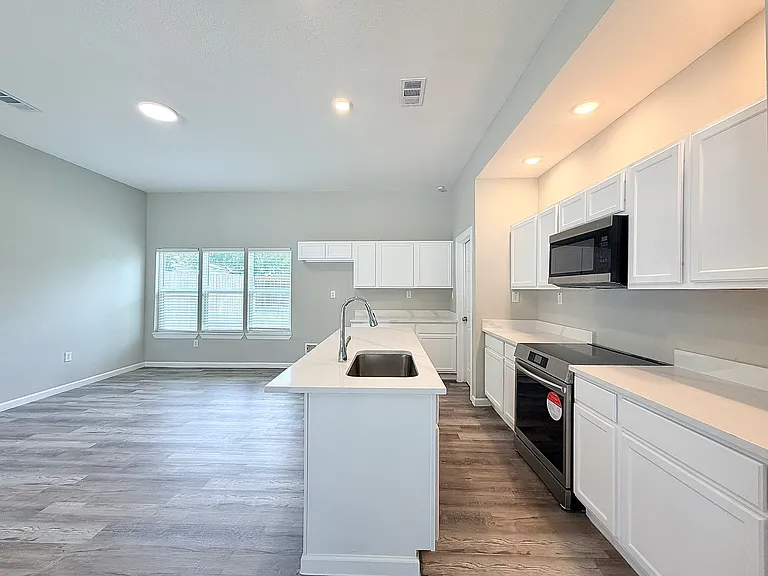 22060 Flanagan Cir #A — Photo 4