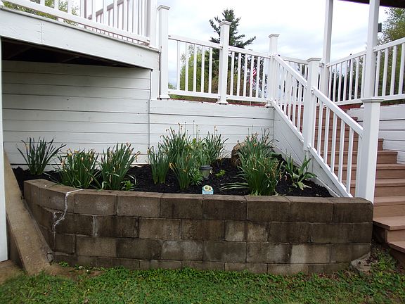 Walkway up to pool area