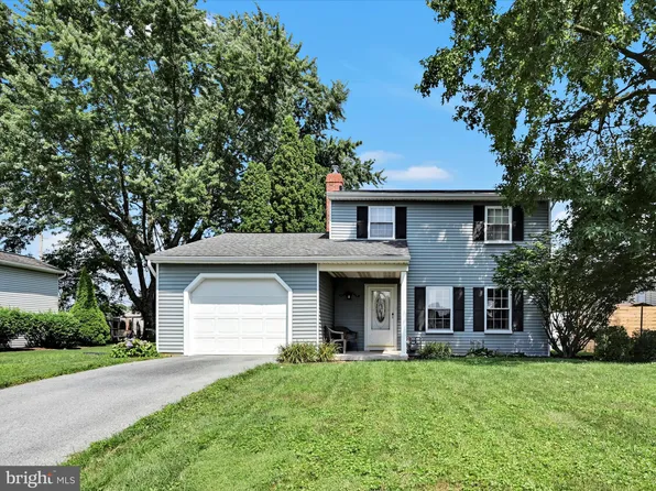 6075 Geneva Dr, East Petersburg, PA 17520