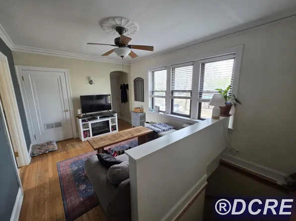 2149 W Argyle St, Chicago, IL 60625