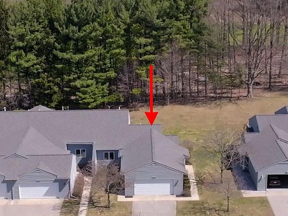 2nd image of 3750 Country Club Dr
