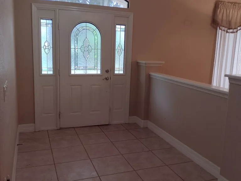 592 Dowling Cir — Photo 8