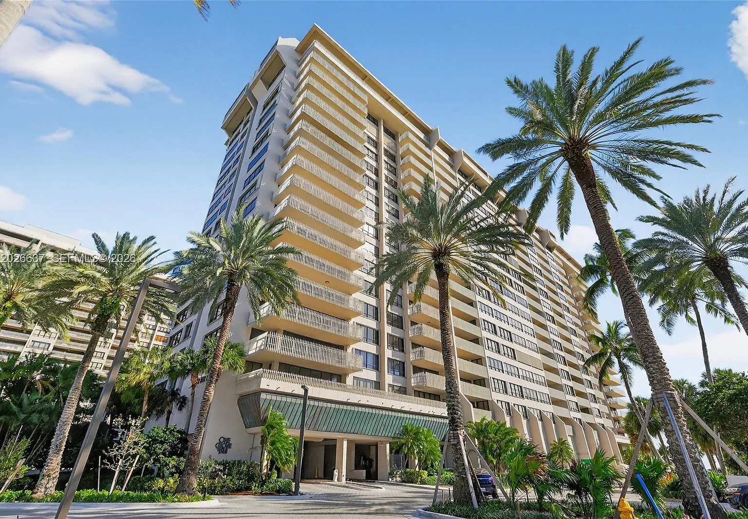 Grove Isle Condo — Photo 1