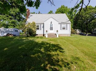 115 Macktown Rd, Windsor, CT 06095