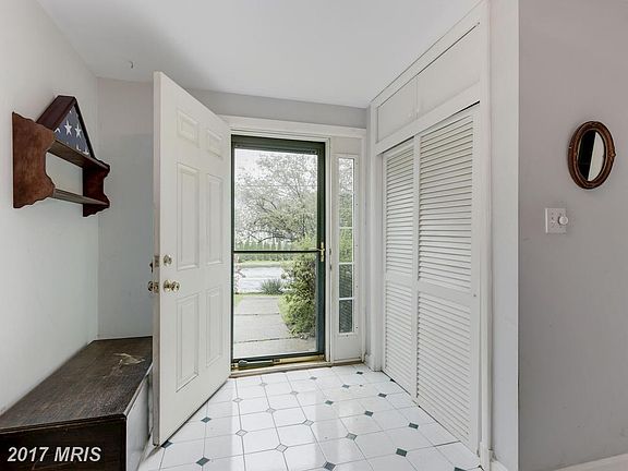 3rd image of 7027 Old Dominion Dr