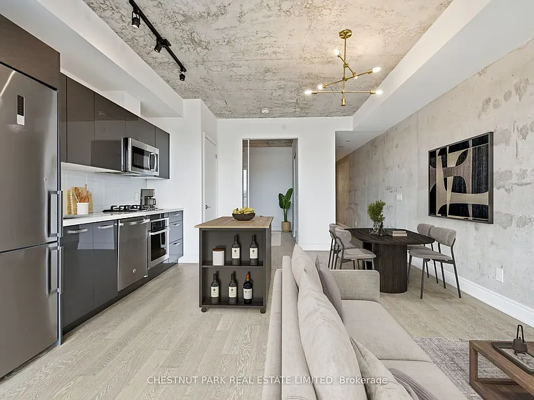 608 Richmond St W #719 — Photo 16