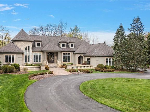 3rd image of 4575 Hidden Glen Cir #3