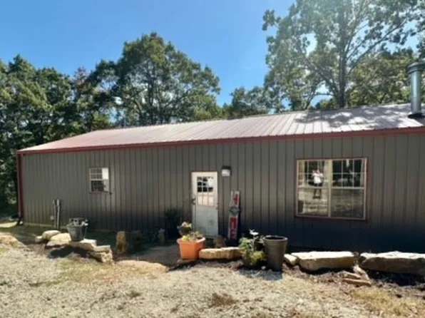 19895 Rheas Community Rd, Lincoln, AR 72744