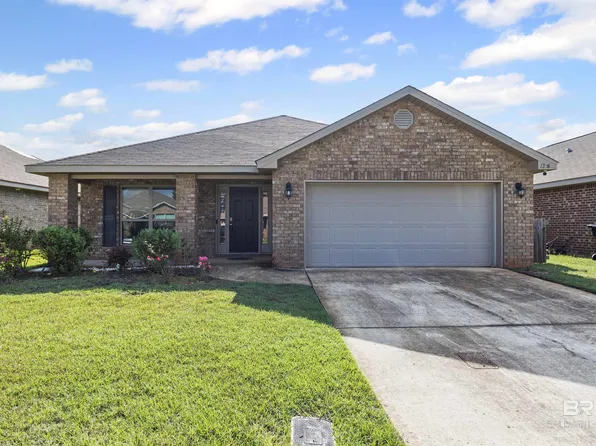 1256 Fairlawn Dr, Semmes, AL 36575