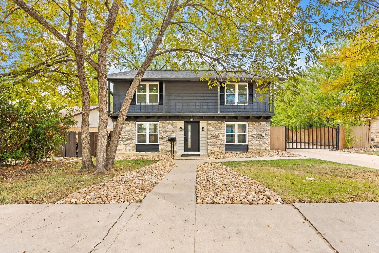 4 bed, 2.5 bath, 2020 sqft, $4,700 — Photo 1