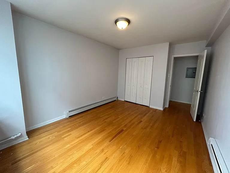 4180 Marine Terrace Apartments — Photo 138