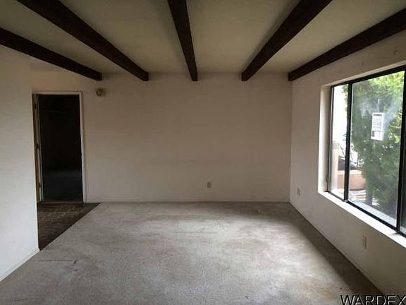 4th image of 3545 N Burbank St