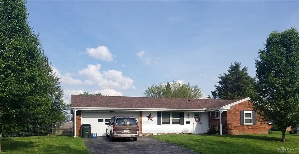 1st image of 1349 Seneca Dr