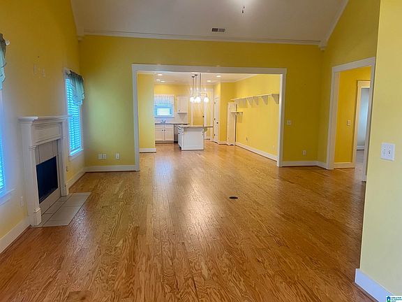 5th image of 1147 Emerald Ridge Dr