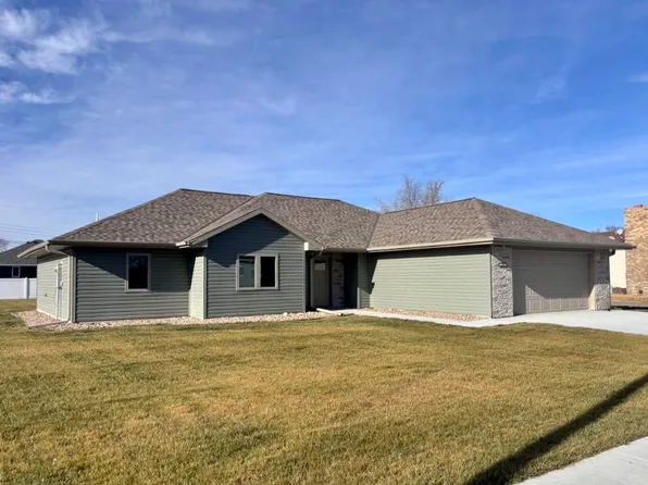 1202 E Ave, Kearney, NE 68847
