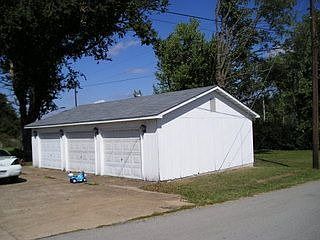 2nd image of 135 N Main St
