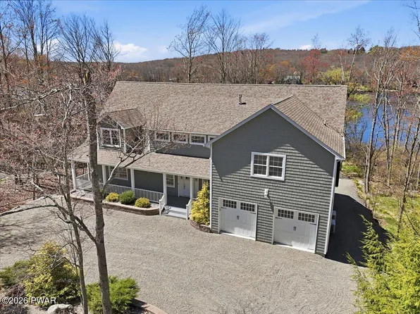124 Forest Dr, Lords Valley, PA 18428