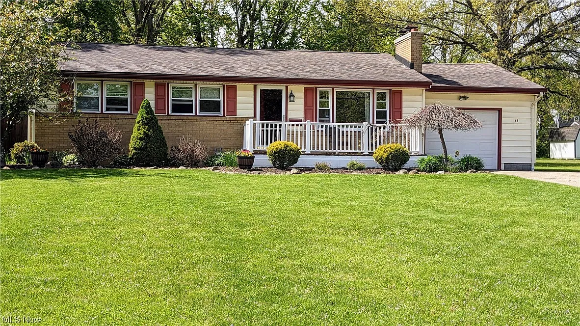 43 Skyline Dr photo 1