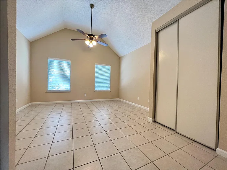 2808 Grants Lake Blvd #304 — Photo 9