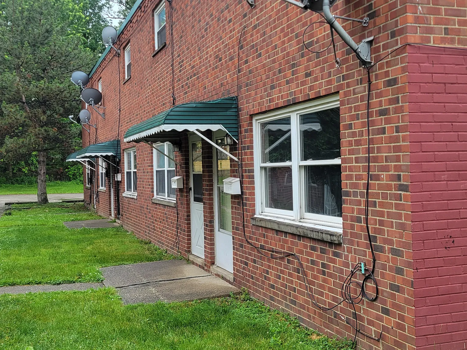 2 bed, 950 sqft, $800 — Photo 2