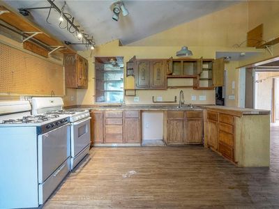 626 NE 41st Ter, Kansas City, MO, 64116