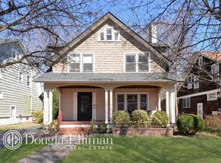 127 Reid Ave, Port Washington, NY 11050