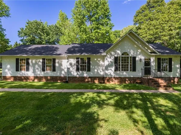 8518 Oak Level Church Rd, Stokesdale, NC 27357
