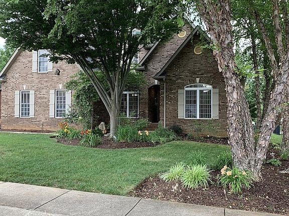 3rd image of 3043 Twisted Oak Dr
