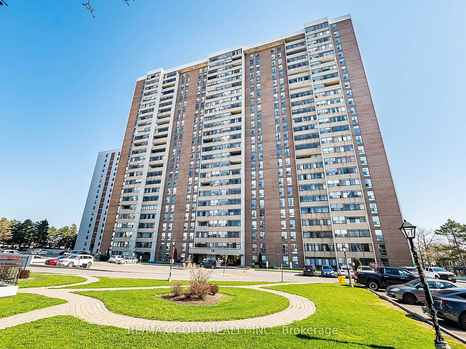 1st image of 18 Knightsbridge Rd #404