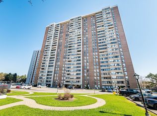 18 Knightsbridge Rd #404, Brampton, ON L6T3X5