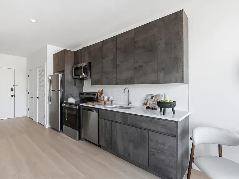 1 Mallory Ave — Photo 17