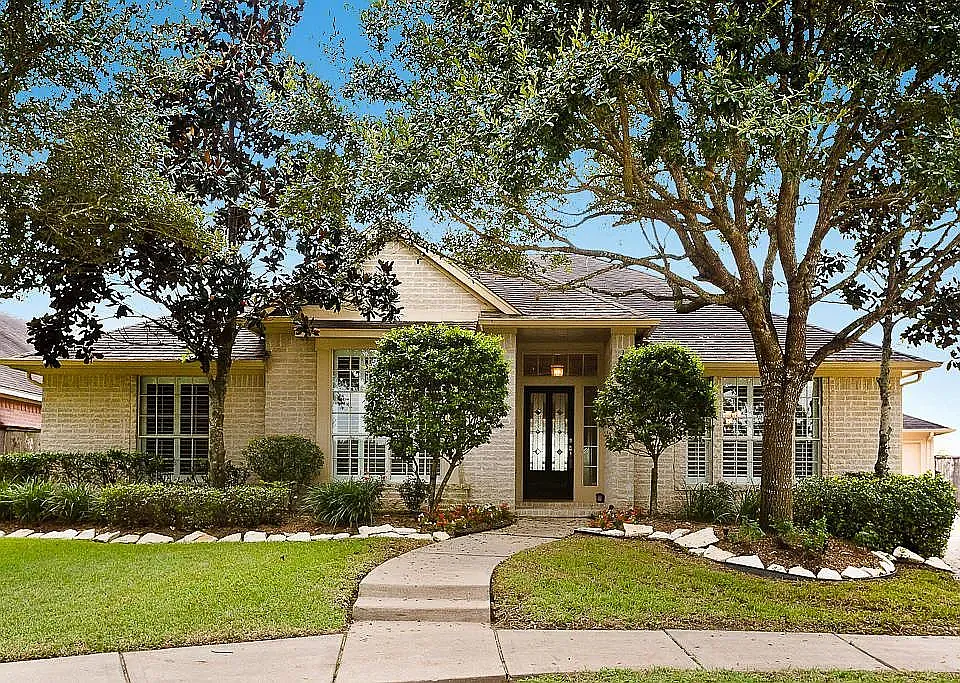 8006 Summer Brook Ct