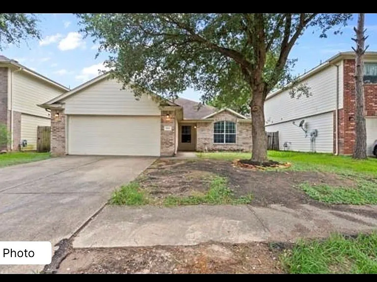 5915 Shining Leaf Ct — Photo 1