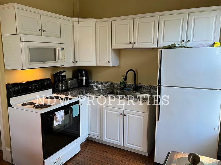 105 Whitehead Ave NE — Photo 9