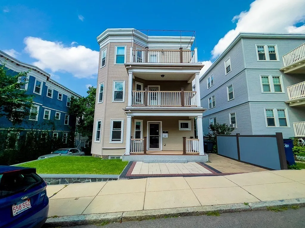 2 bed, 1.0 bath, 1350 sqft, $2,850 — Photo 3