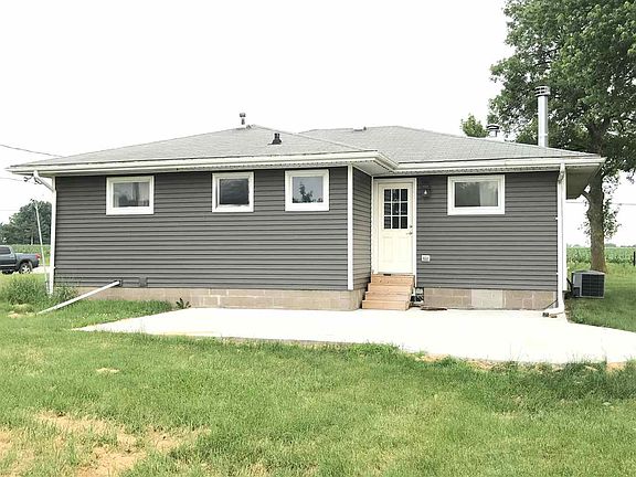 3rd image of 566 Oakwood Cir