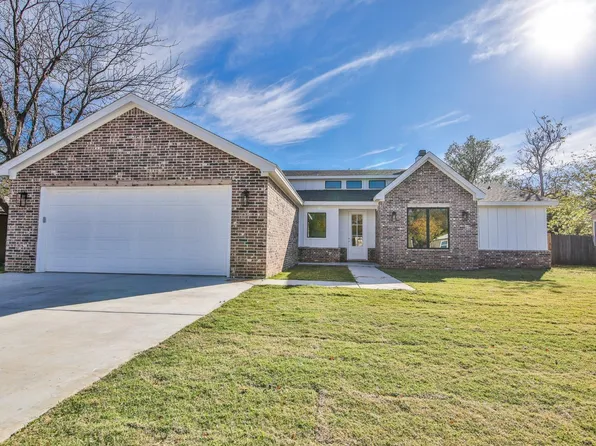 3211 32nd St, Lubbock, TX 79410