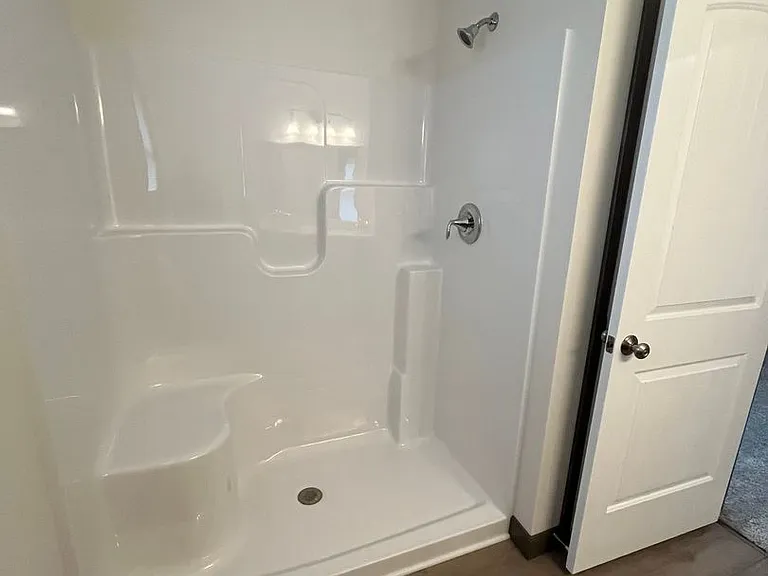 786 Glory Dr — Photo 12