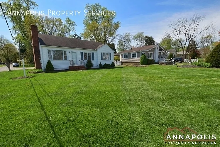 3043 Riva Rd — Photo 1
