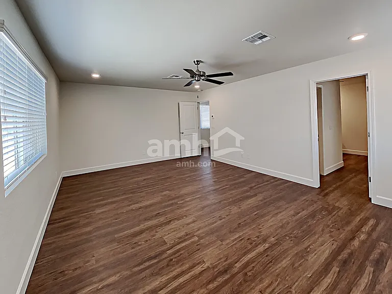 1613 Viaggio Ave — Photo 12