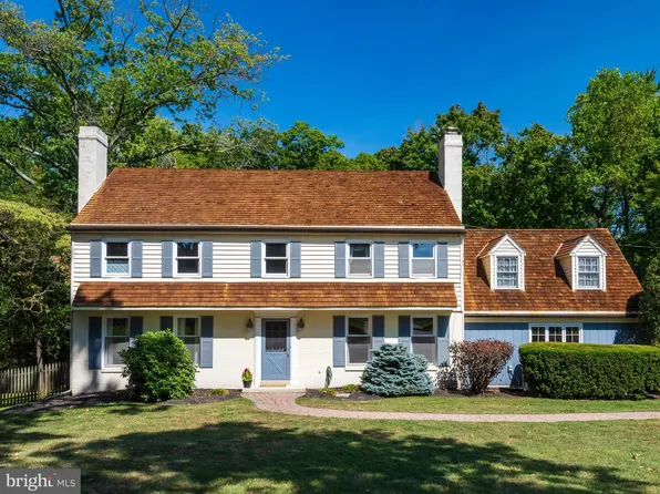 817 Malin Rd, Newtown Square, PA 19073