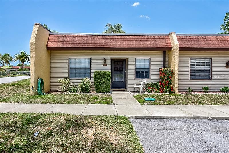 1st image of 9122 Oakwood Ln #1