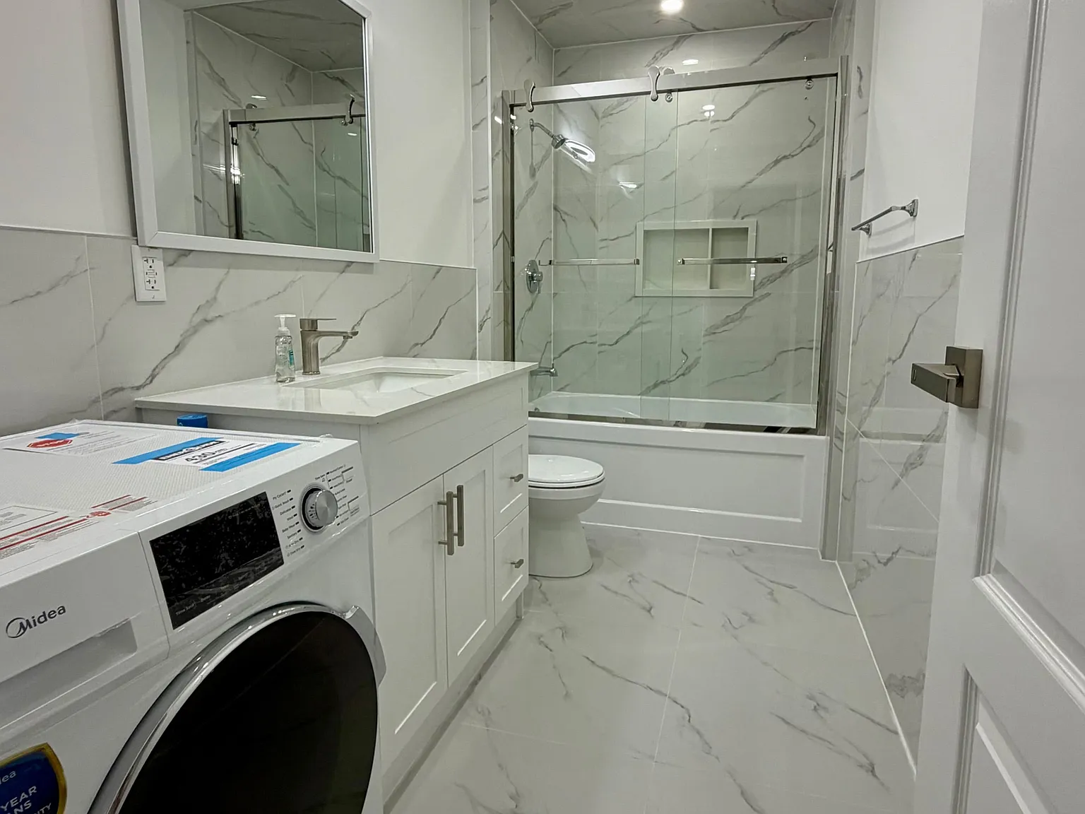 2 bed, $2,100 — Photo 2