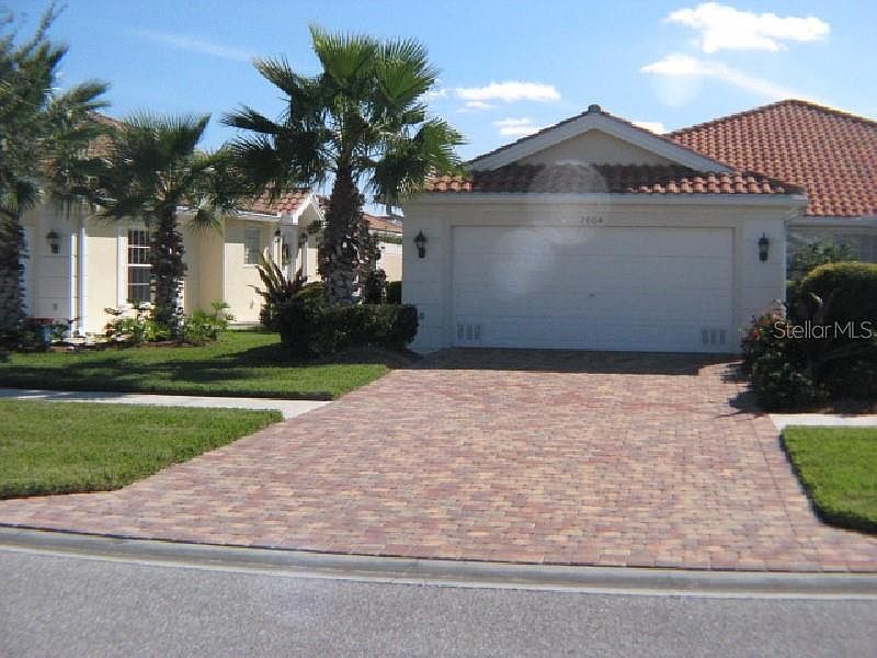 1st image of 7604 Camminare Dr