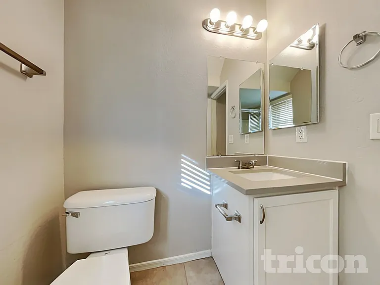 2651 S 89th Ave — Photo 13